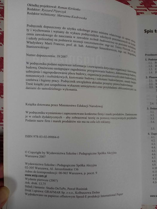 Książki - podręczniki.