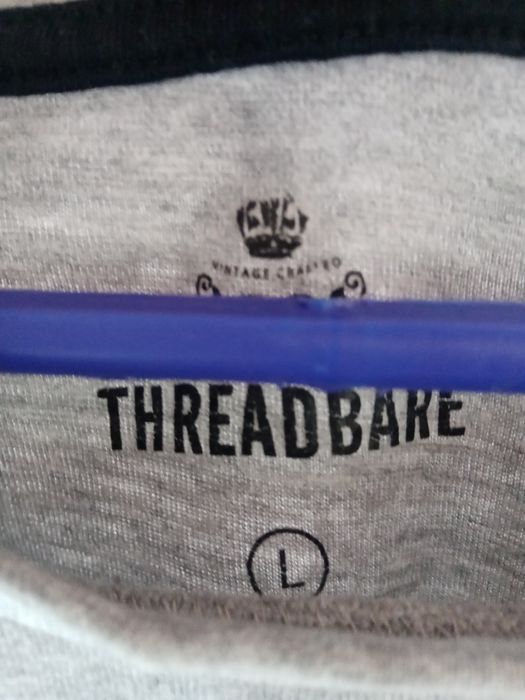 Футболка Threadbane.