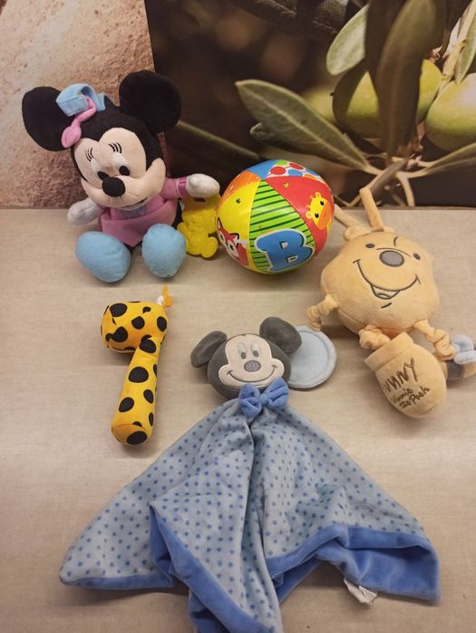 Zestaw zabawek dla maluszka 17szt.