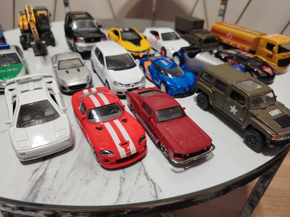 Zestaw autek burago welly hot wheels