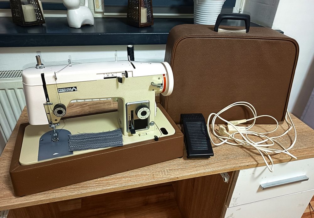 Maszyna predom 451 + kabel i pedał