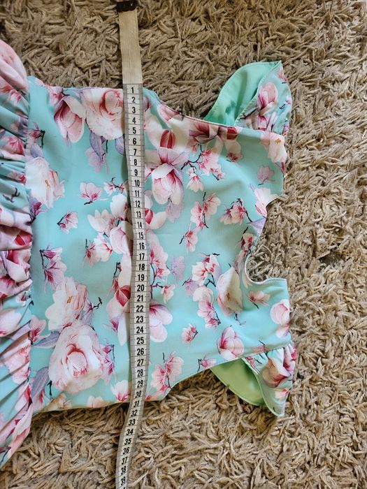 Продам плаття для дівчинки