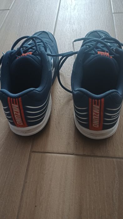 Sketchersy Mizuno r. 39 granat