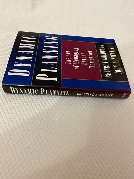 Dynamic Planning: The Art of Managing Beyond Tomorrow64739020829698122