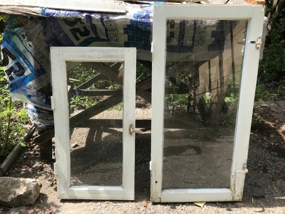 Железяки,дерев.оконные рамы,дверь вх.метал,двери межкомнатные, поддоны