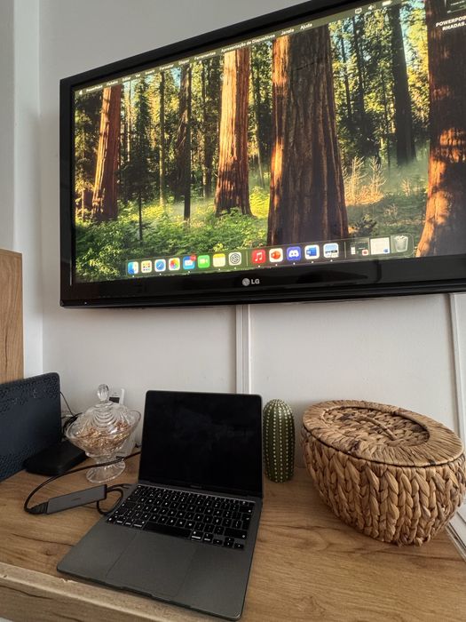 MacBook Air M1 (2020)