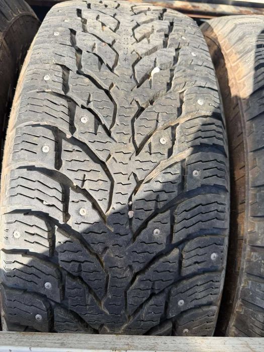 Шини 285 75 16 NOKIAN б/у