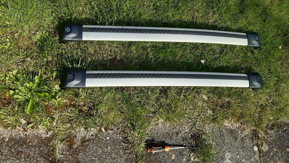 Oryginalne poprzeczki dachowe Volvo V70 XC70 31454714