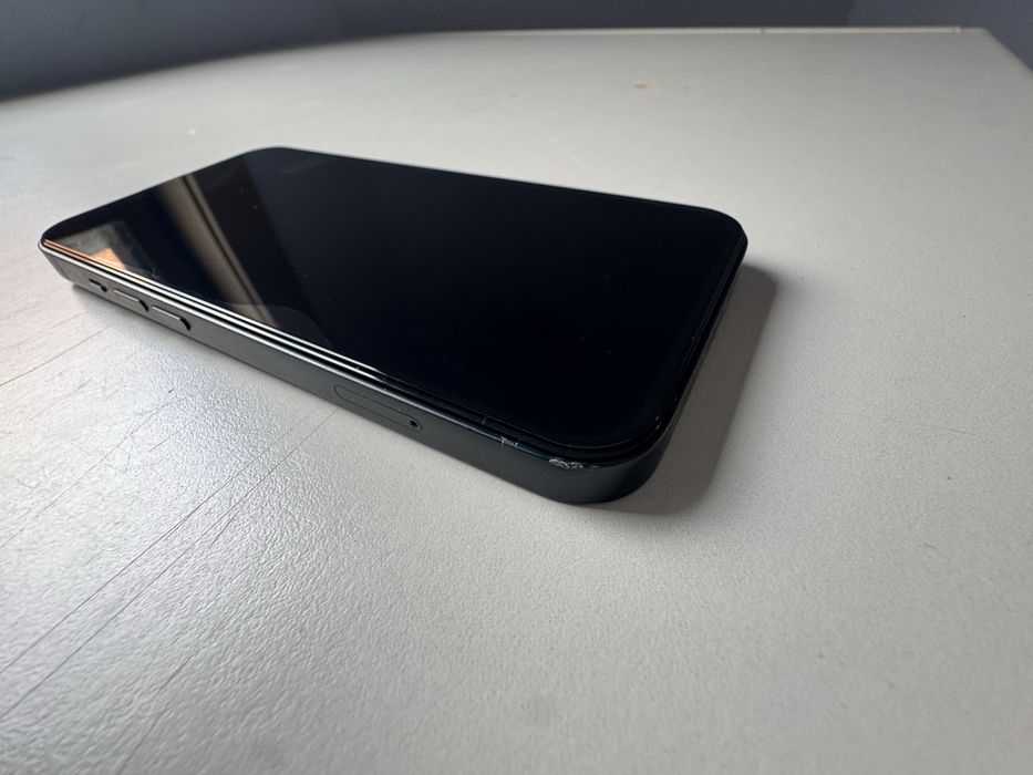 Iphone 13 azul escuro