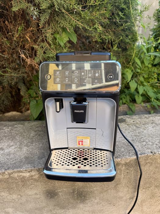 Кавомашина Philips EP 3246