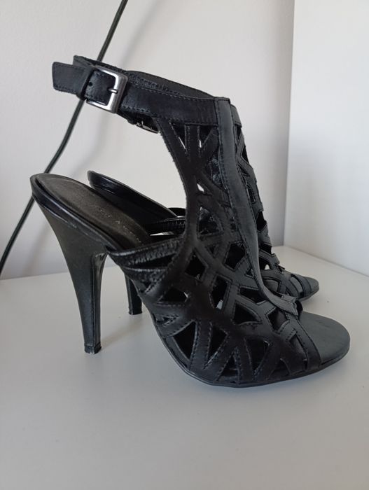 Sandały na obcasie 5th Avenue