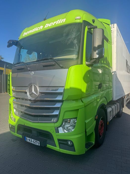Mercedes-Benz