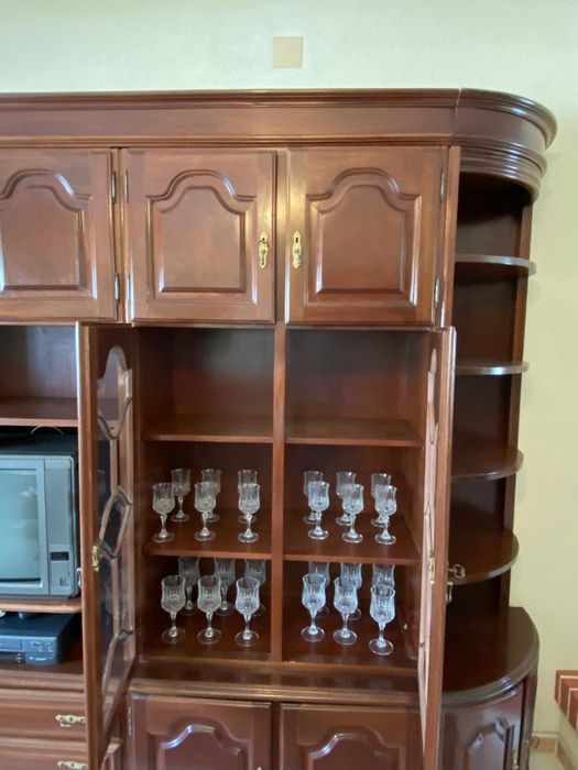 Movel com bar em Madeira - Fabricad em Paços de Ferreira