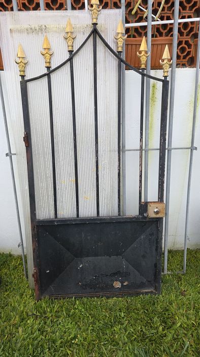Portões Ferro  antigos
