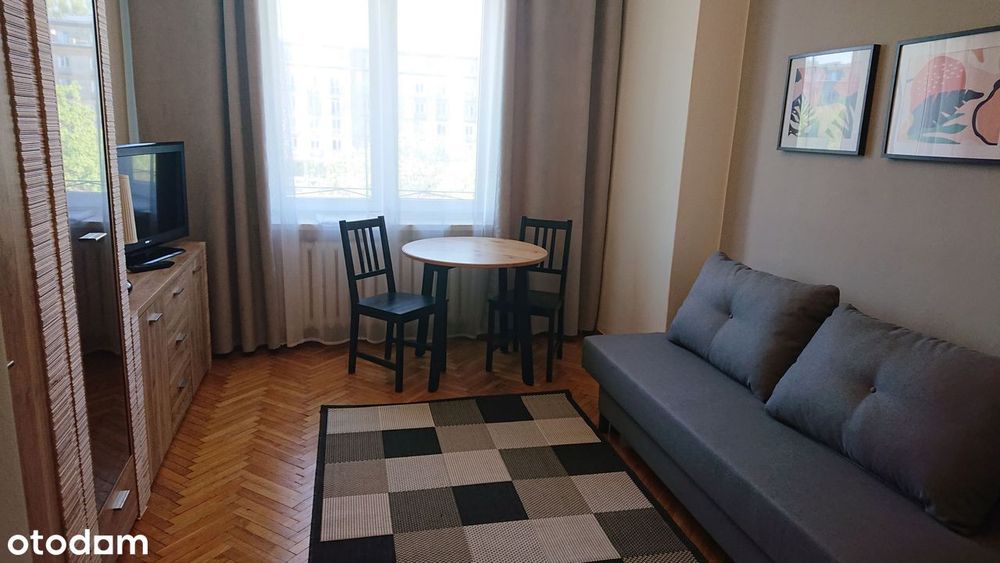 STUDIO kawalerka PL.Hallera