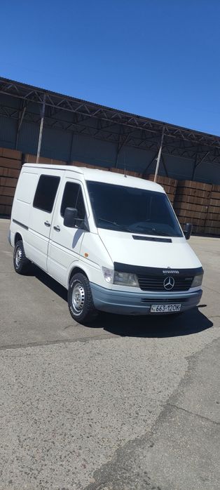 Mercedes Sprinter 2.3 Дизель Груз-Пасс