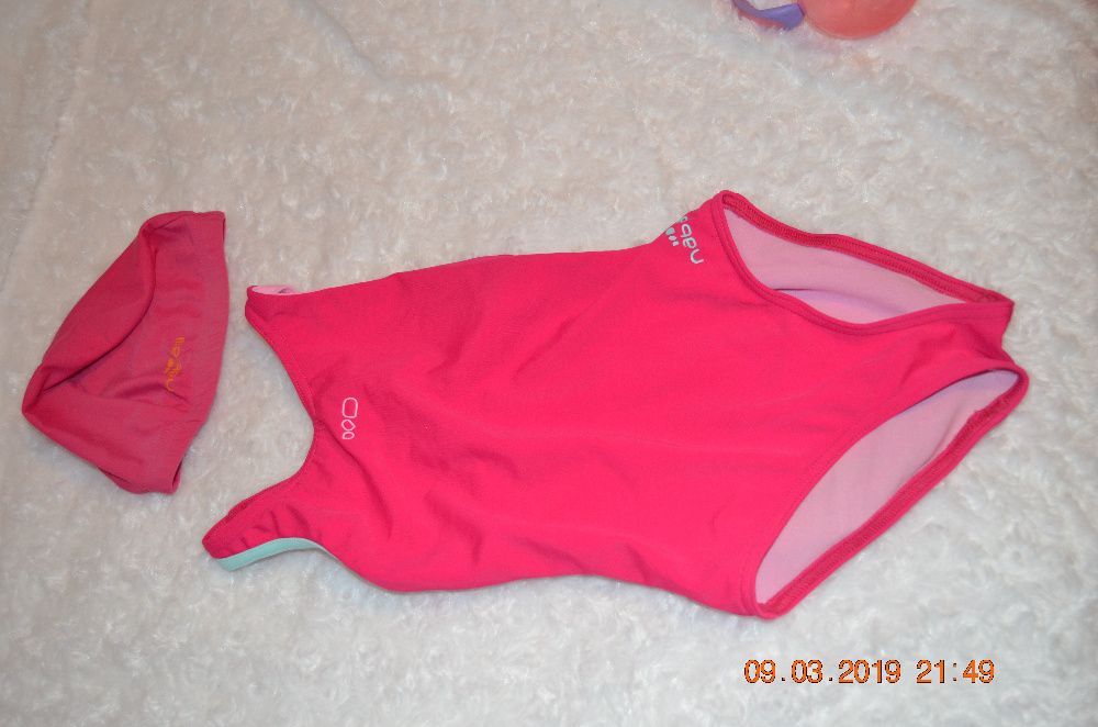 (2 por 1) Fato banho Nabaji e touca, chinelos