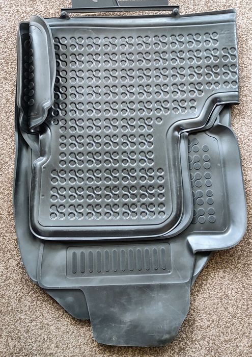 Dywaniki gumowe audi citroen ford honda Jeep opel renault seat vw