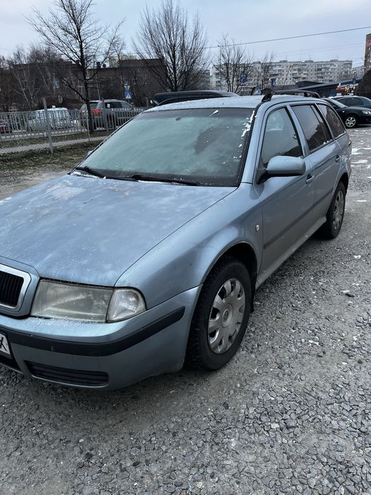 Шкода тур 2006 року