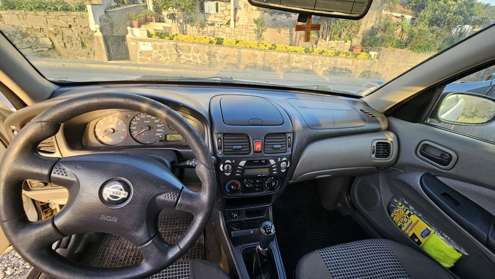 Nissan Almera 2.2D