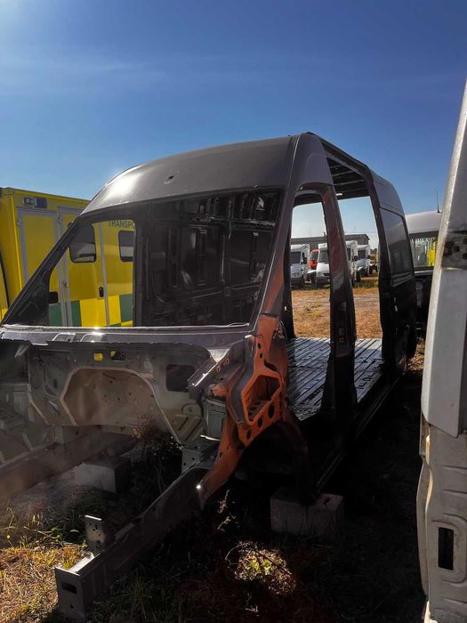 Четвертина, четверть MB Sprinter W910/ E-sprinter (передній привід)