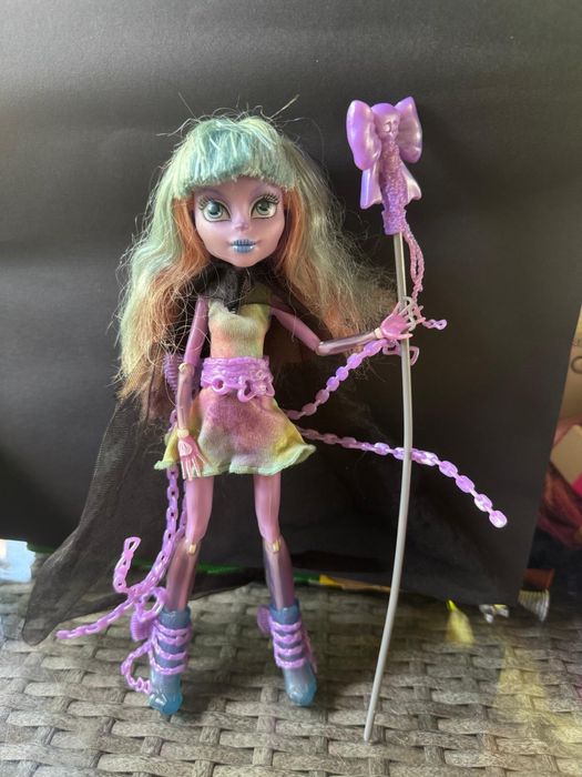 River monster high