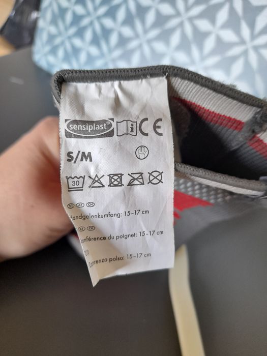 Stabilizator prawy nadgarstka s/m sensiplast