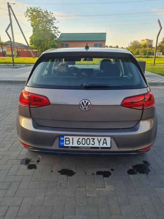 Продам  Volkswagen e-Golf
