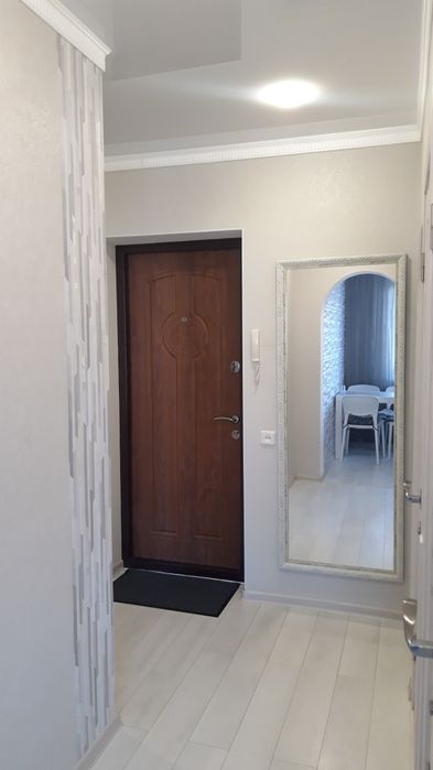 Навпроти КУРОРТУ в ЦЕНТРІ вул. Гоголя 139.