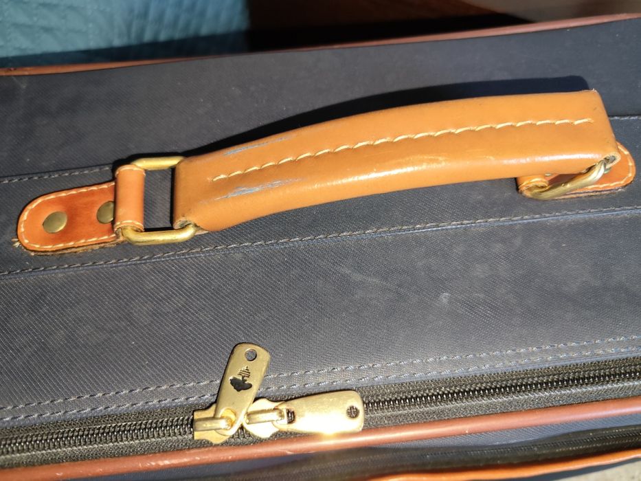 Mala de viagem em bom estado