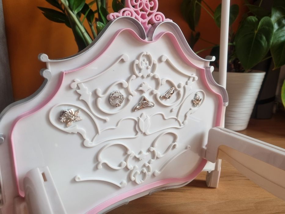 Łóżko dla lalki księżniczki duże