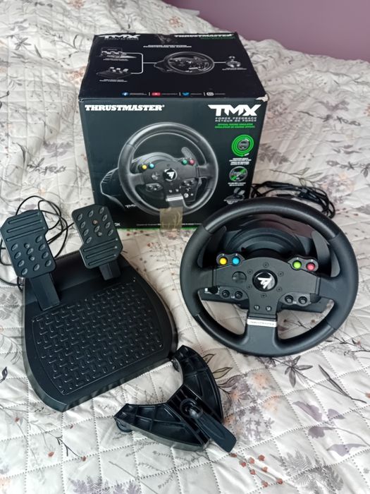 Thrustmaster TMX Kierownica i pedały PC/XBOX  stan bardzo dobryy