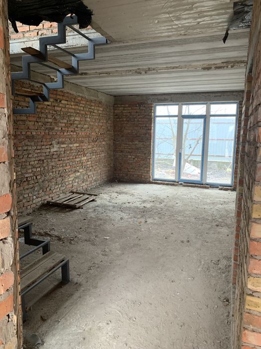 Продаж 2 поверхового таунхауса, 92 кв. м, 4 кімнати