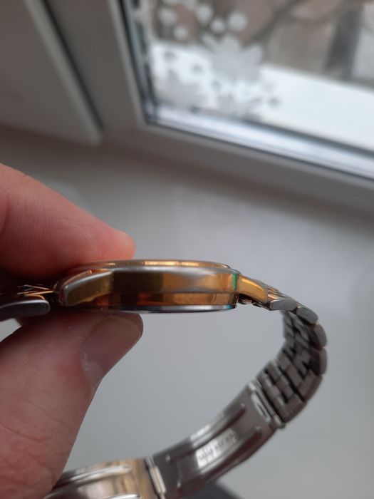 Редкие  мужские кварцевые часы CASIO MTP 1063 ЯПОНИЯ ,ОРИГИНАЛЬНЫЕ