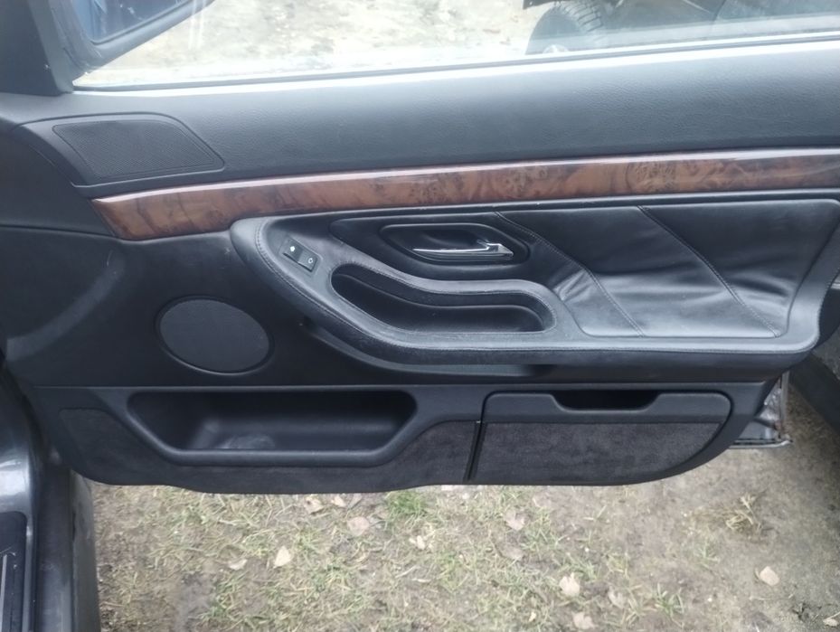 BMW e38 boczki drzwi skóra szyte rączki komplet