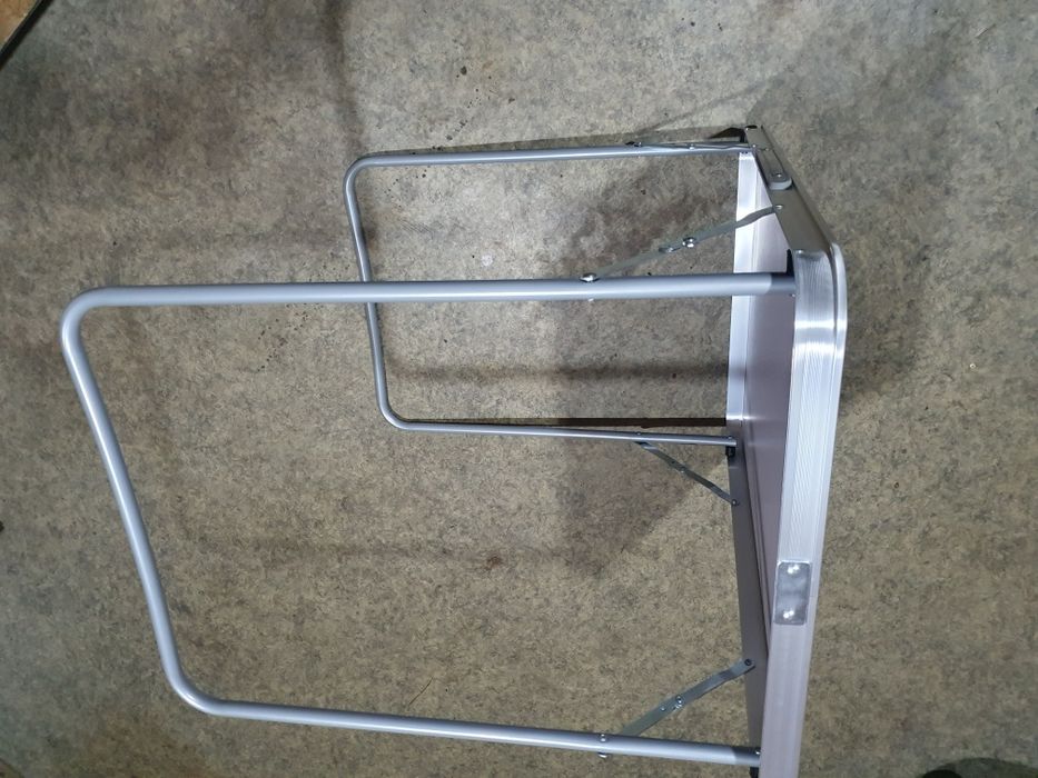 Стіл туристичний розкладний