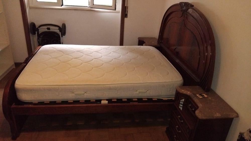 Cama de casal completo 250€