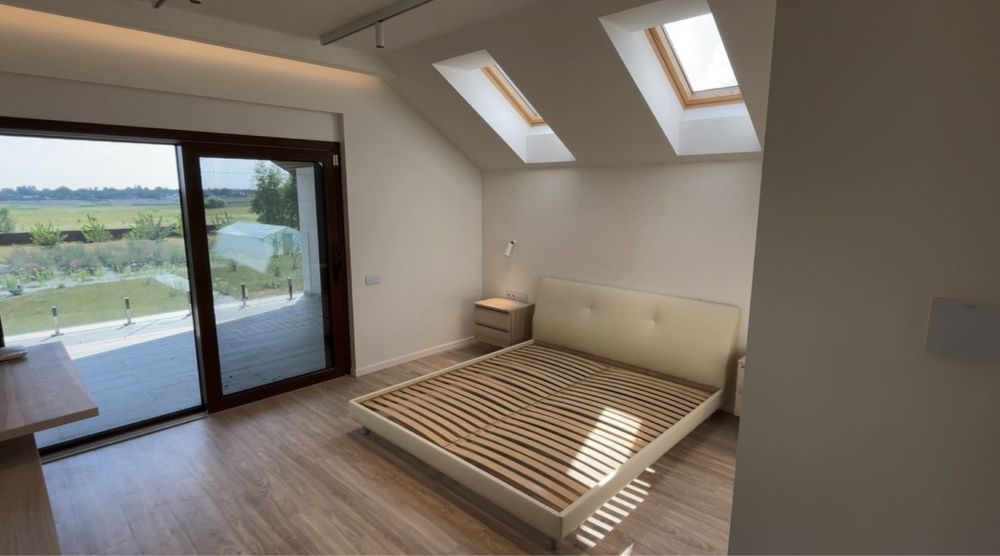 Без % Продаж будинку в с. Колонщина, Макаров