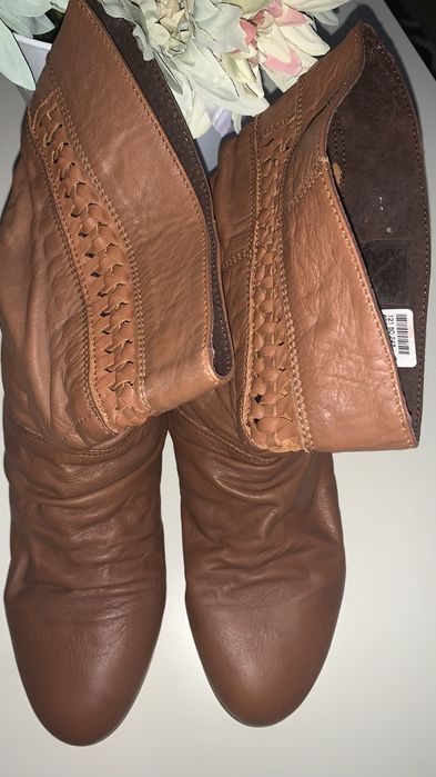 Nowe buty  skóra  naturalna roz 39