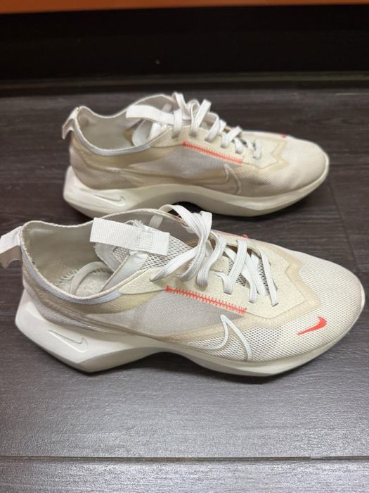 Женские кроссовки nike