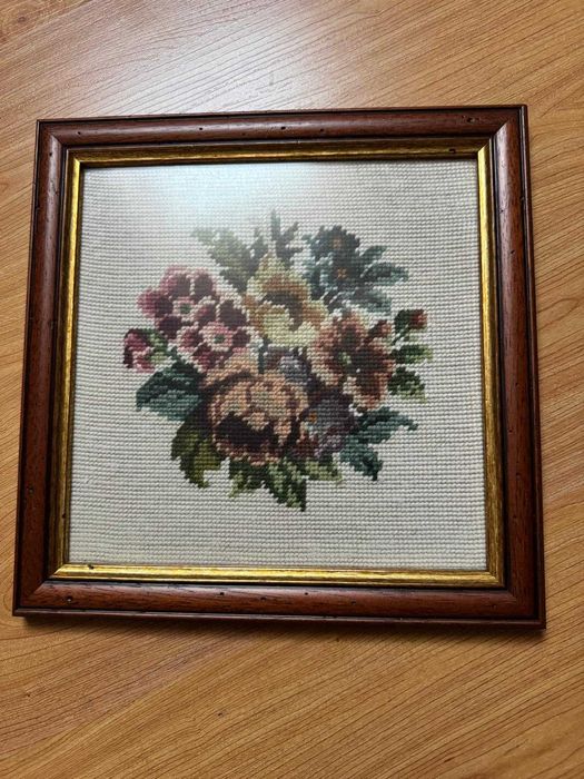 conjunto de 4 quadros em meio ponto feitos à mão