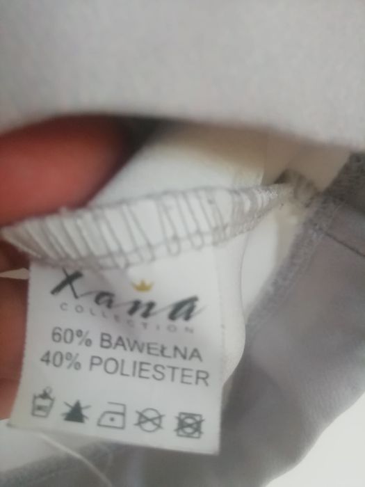 Bluzka w kwiaty kolor szary