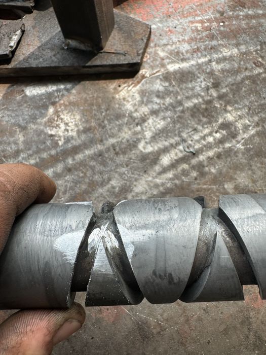 Naprawa śrub układaczy do deszczowni