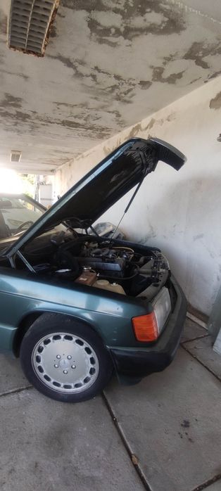 Mercedes-Benz 190 — fotografia 5
