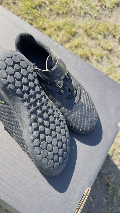 Turfy decathlon rozmiar 31