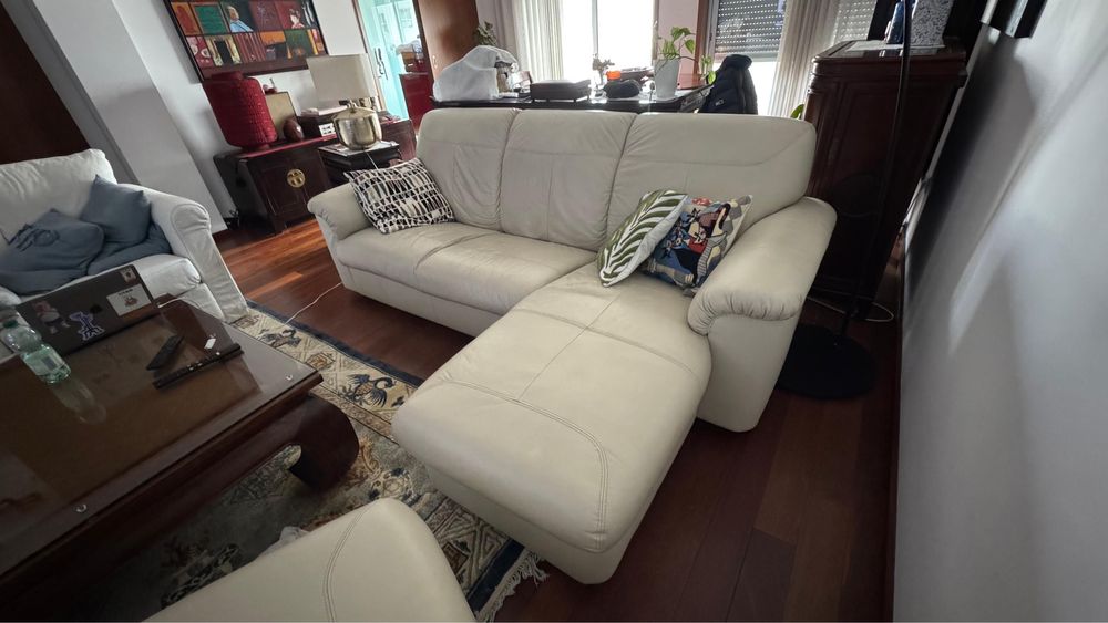 Sofa chaise-longue em pele IKEA