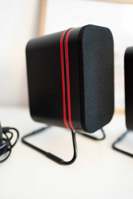 Colunas Hi-Fi Audyssey – som premium e design moderno