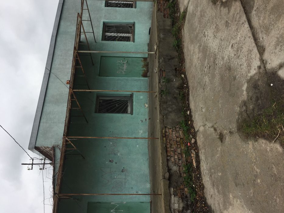 Нежитлова будівля Канів