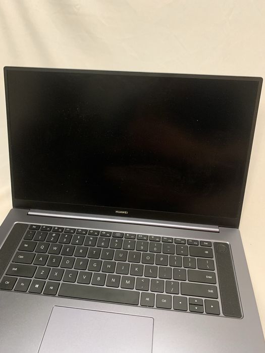 Huawei MateBook D16 16GB RAM / 512GB SSD – idealny stan