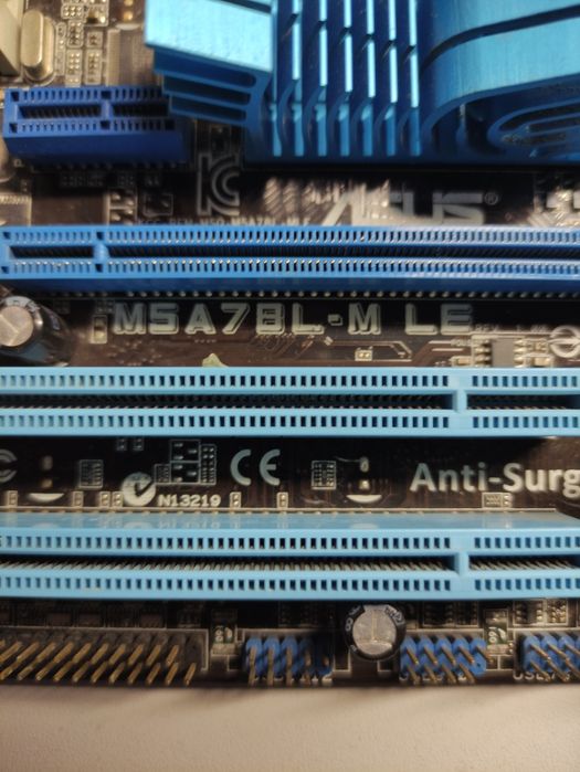 Материнская плата Asus m5a78l-m le  ам3+